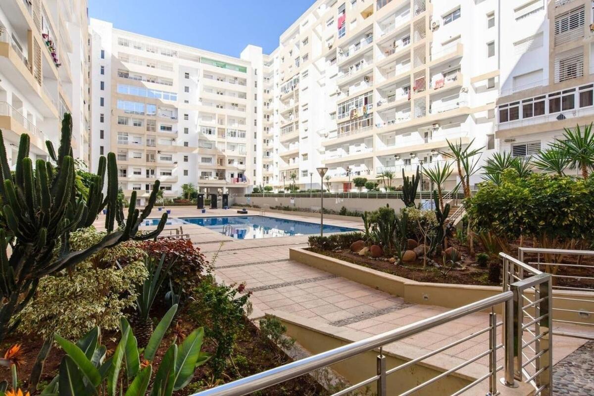 Islane Apartment